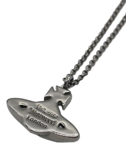 Vivienne Westwood（ヴィヴィアンウエストウッド）Vivienne Westwood (ヴィヴィアンウエストウッド) ラインストーンオーブネックレス シルバーの古着・服飾アイテム