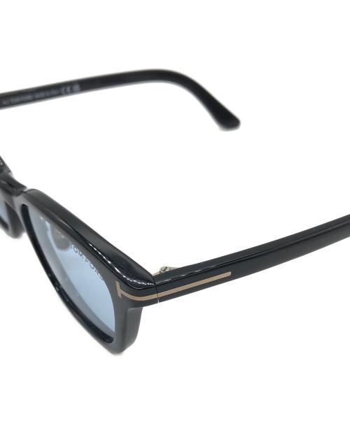 TOM FORD（トムフォード）TOM FORD (トムフォード) ウェリントンシェイプサングラス ブラック サイズ:52☐19　145の古着・服飾アイテム