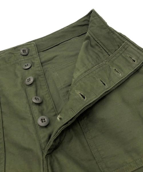 CIOTA（シオタ）CIOTA (シオタ) スビンコットン ムラ糸バックサテン ベイカーパンツ オリーブ サイズ:4の古着・服飾アイテム