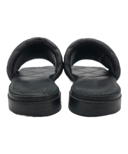 BOTTEGA VENETA（ボッテガベネタ）BOTTEGA VENETA (ボッテガベネタ) キルティングスクエアトゥサンダル ブラック サイズ:SIZE 38の古着・服飾アイテム