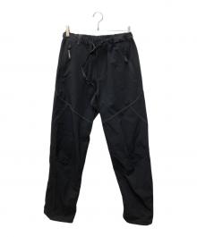 and wander（アンドワンダー）の古着「Trek Pants」｜ブラック