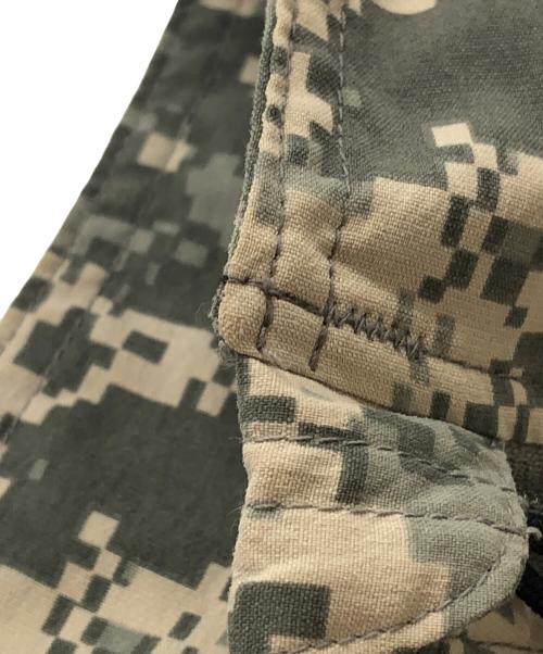 Patagonia（パタゴニア）Patagonia (パタゴニア) MARS デジカモ ウインドシャツ カーキ サイズ:Lの古着・服飾アイテム