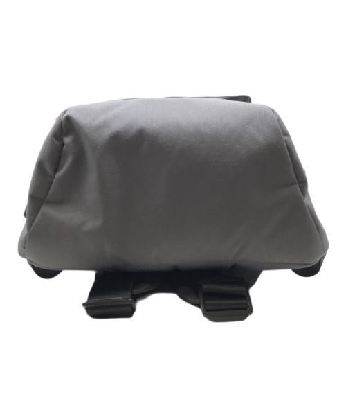 Y-3（ワイスリー）Y-3 (ワイスリー) U Y-3 BACKPACK SMALL グレー サイズ:下記参照の古着・服飾アイテム