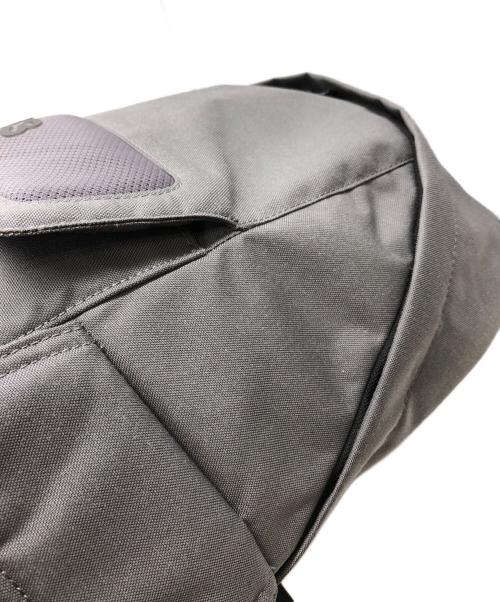 Y-3（ワイスリー）Y-3 (ワイスリー) U Y-3 BACKPACK SMALL グレー サイズ:下記参照の古着・服飾アイテム
