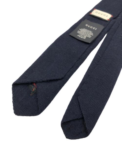 GUCCI（グッチ）GUCCI (グッチ) エンブロイダリーウールニットタイ ネイビー サイズ:148×6ｃｍの古着・服飾アイテム
