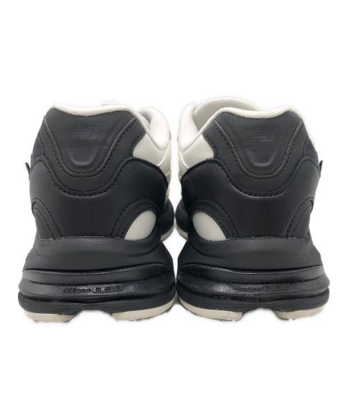 NEW BALANCE（ニューバランス）NEW BALANCE (ニューバランス) DOE ABZORB 2010 ローカットスニーカー グレー×ブラック サイズ:SIZE 25.5cmの古着・服飾アイテム