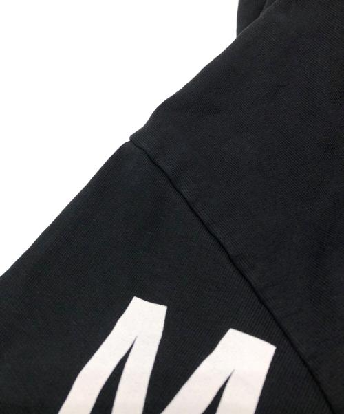 MM6 Maison Margiela（エムエムシックスメゾンマルジェラ）MM6 Maison Margiela (エムエムシックスメゾンマルジェラ) ロゴプリントプルオーバーパーカー ブラック サイズ:Lの古着・服飾アイテム