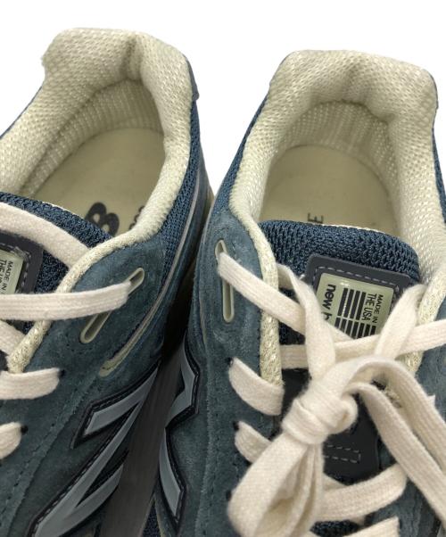 NIKE（ナイキ）NIKE (ナイキ) AURALEE (オーラリー) 990v4 Dusty Blue ブルー サイズ:SIZE 25.5cmの古着・服飾アイテム