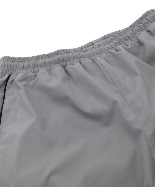 PALACE（パレス）PALACE (パレス) SHELL JOGGER グレー サイズ:Sの古着・服飾アイテム