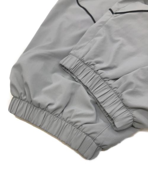 PALACE（パレス）PALACE (パレス) SHELL JOGGER グレー サイズ:Sの古着・服飾アイテム