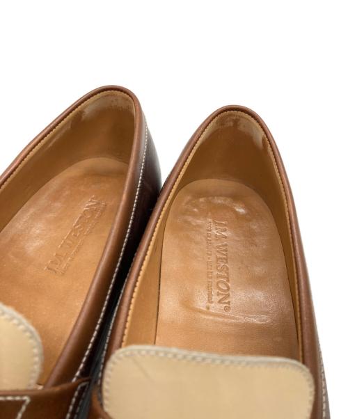 J.M.WESTON（ジェイエムウエストン）J.M.WESTON (ジェイエムウエストン) シグニチャーローファー ブラウン×ベージュ サイズ:SIZE 4/Dの古着・服飾アイテム