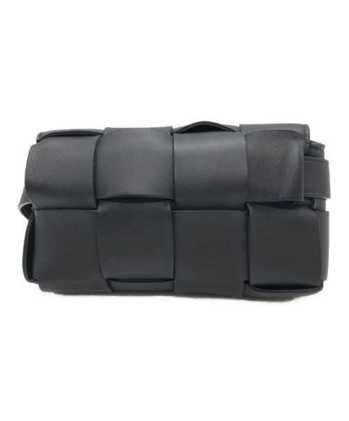 BOTTEGA VENETA（ボッテガベネタ）BOTTEGA VENETA (ボッテガベネタ) カセットレザーウエストバッグ ブラックの古着・服飾アイテム