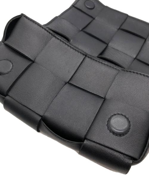 BOTTEGA VENETA（ボッテガベネタ）BOTTEGA VENETA (ボッテガベネタ) カセットレザーウエストバッグ ブラックの古着・服飾アイテム