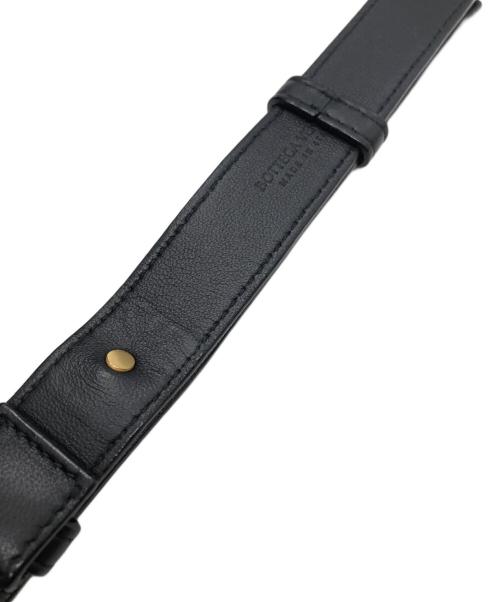 BOTTEGA VENETA（ボッテガベネタ）BOTTEGA VENETA (ボッテガベネタ) カセットレザーウエストバッグ ブラックの古着・服飾アイテム