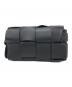BOTTEGA VENETA (ボッテガベネタ) カセットレザーウエストバッグ ブラック：75000円