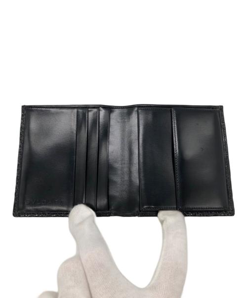 BVLGARI（ブルガリ）BVLGARI (ブルガリ) シャイニークロコ型押し2つ折りウォレット ブラックの古着・服飾アイテム