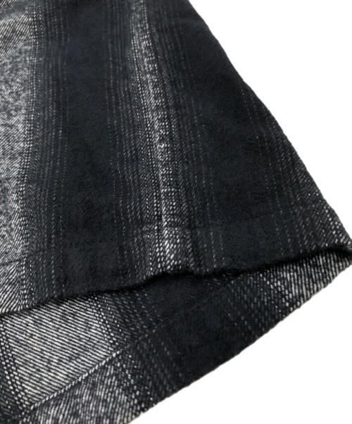 SUPREME（シュプリーム）SUPREME (シュプリーム) Stripe Flannel Zip Up Shirt グレー サイズ:Lの古着・服飾アイテム