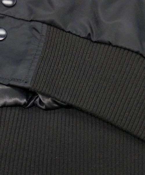 stussy（ステューシー）stussy (ステューシー) SURFMAN STADIUM JACKET ブラック サイズ:SIZE XLの古着・服飾アイテム