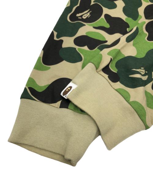 A BATHING APE（アベイシングエイプ）A BATHING APE (アベイシングエイプ) ABC CAMO COLLEGE L/S TEE グリーン サイズ:2XLの古着・服飾アイテム