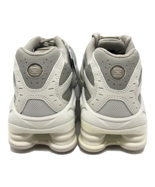 NIKE（ナイキ）NIKE (ナイキ) ショックス ライド 2 グレー サイズ:SIZE US 9の古着・服飾アイテム