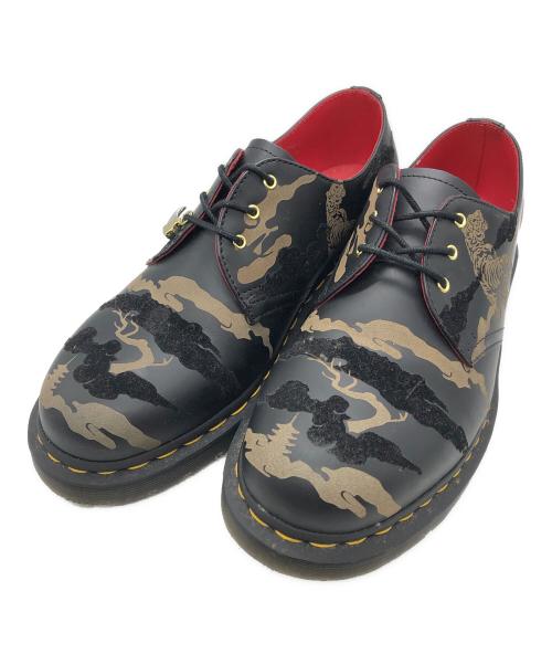 Dr.Martens（ドクターマーチン）Dr.Martens (ドクターマーチン) タイガーストライプ 3ホールシューズ ブラック サイズ:SIZE US 10の古着・服飾アイテム