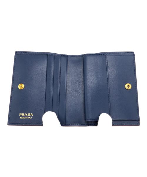 PRADA（プラダ）PRADA (プラダ) 2つ折り財布 レッド×ネイビーの古着・服飾アイテム