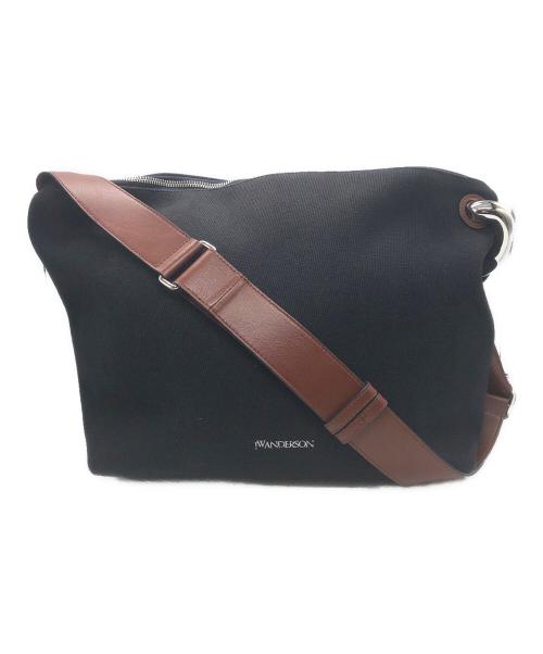 J.W.ANDERSON（ジェイダブリューアンダーソン）J.W.ANDERSON (ジェイダブリューアンダーソン) JWA Corner Crossbody Bag ブラックの古着・服飾アイテム