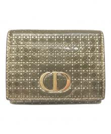 Christian Dior（クリスチャン ディオール）の古着「3つ折り財布」｜ゴールド