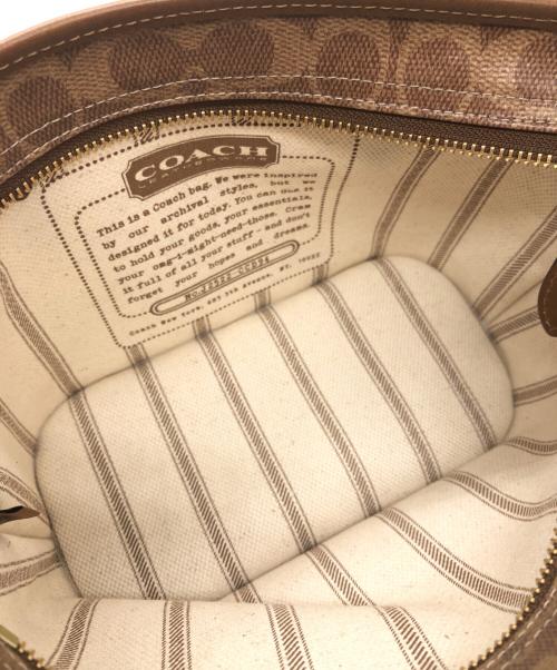 COACH（コーチ）COACH (コーチ) タクシー トート バッグ 21・シグネチャー キャンバス ブラウンの古着・服飾アイテム