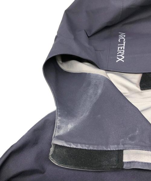 ARC'TERYX（アークテリクス）ARC'TERYX (アークテリクス) Beta jacket ネイビー サイズ:Lの古着・服飾アイテム