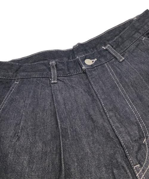Graphpaper（グラフペーパー）Graphpaper (グラフペーパー) Colorfast Denim Two Tuck Tapered Pants / カラーファストデニムツータックテーパードパンツ インディゴ サイズ:1の古着・服飾アイテム
