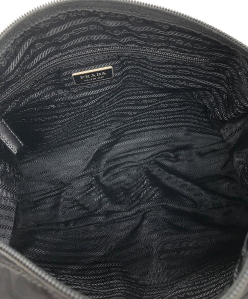 PRADA（プラダ）PRADA (プラダ) ダブルポケット ナイロンショルダーバッグ ブラックの古着・服飾アイテム