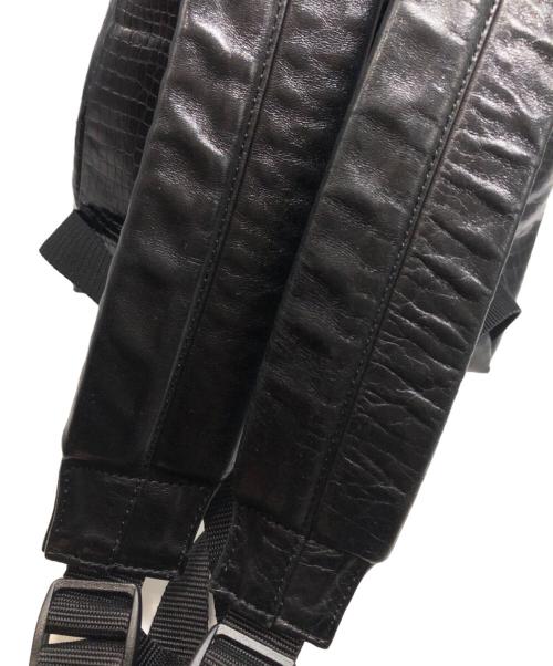 COMME des GARCONS（コムデギャルソン）COMME des GARCONS (コムデギャルソン) Scale Effect Bag 型押しデイパック ブラック サイズ:下記参照の古着・服飾アイテム