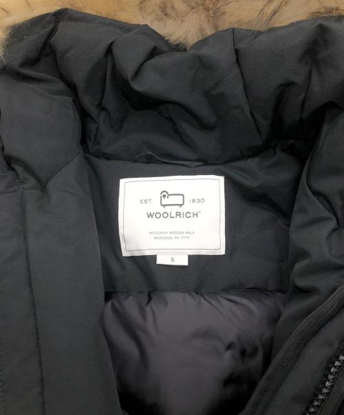 WOOLRICH（ウールリッチ）WOOLRICH (ウールリッチ) アークティックラクーンショートパーカ ブラック サイズ:SIZE Sの古着・服飾アイテム