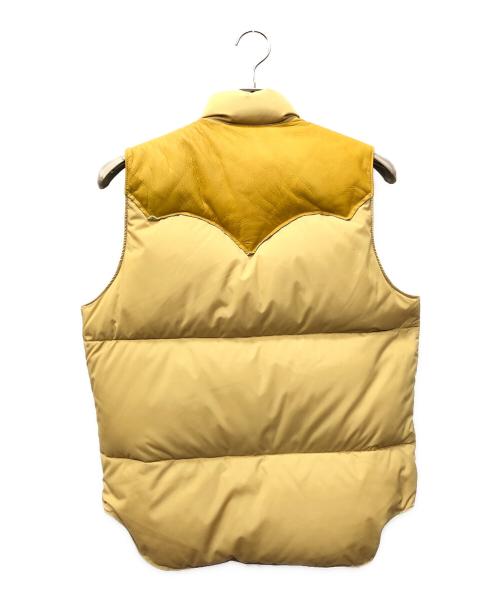RockyMountainFeatherBed（ロッキーマウンテンフェザーベッド）RockyMountainFeatherBed (ロッキーマウンテンフェザーベッド) ダウンベスト イエロー×ベージュ サイズ:SIZE 38の古着・服飾アイテム