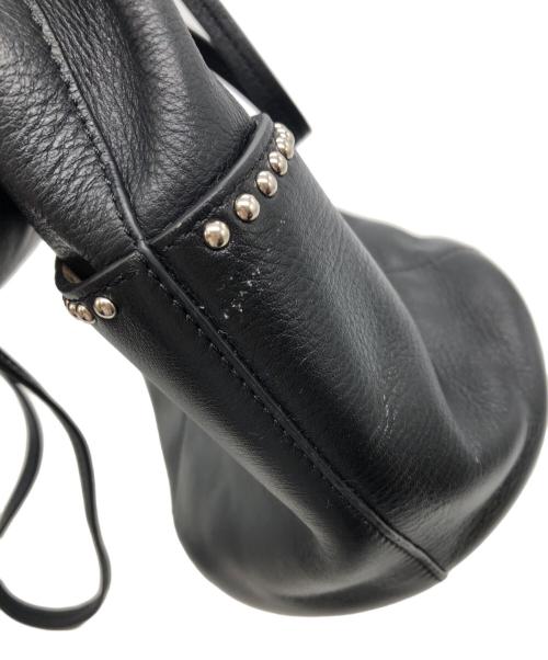 J&M DAVIDSON（ジェイ＆エム デヴィッドソン）J&M DAVIDSON (ジェイ＆エム デヴィッドソン) MINI DAISY WITH STUDS ショルダーバッグ ブラックの古着・服飾アイテム