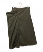 Y'sワイズ）の古着「COTTON TWILL GARMENT DYE RIGHT BIG BELT SKIRT」｜カーキ