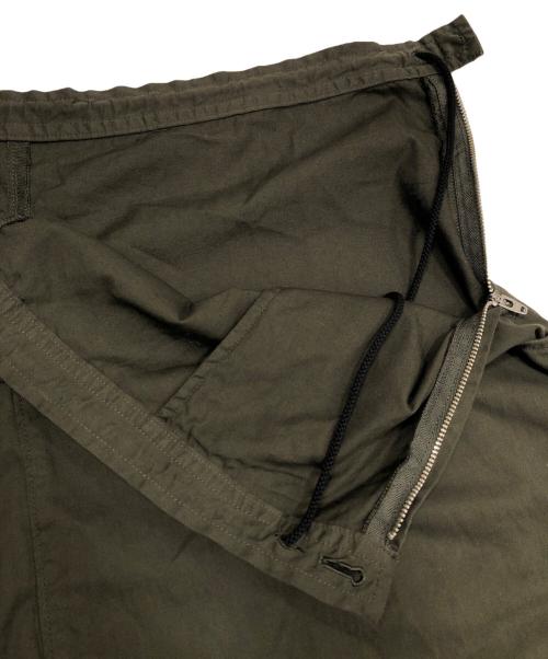 Y's（ワイズ）Y's (ワイズ) COTTON TWILL GARMENT DYE RIGHT BIG BELT SKIRT カーキ サイズ:1の古着・服飾アイテム