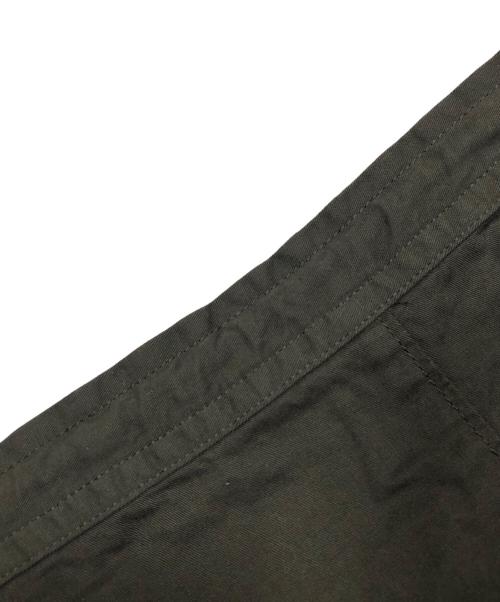 Y's（ワイズ）Y's (ワイズ) COTTON TWILL GARMENT DYE RIGHT BIG BELT SKIRT カーキ サイズ:1の古着・服飾アイテム