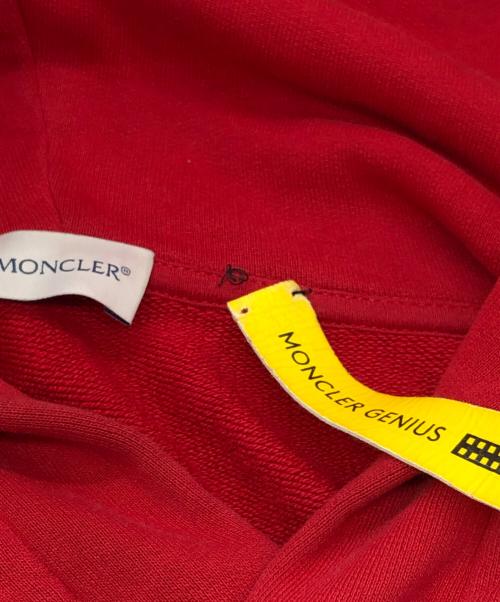 MONCLER（モンクレール）MONCLER (モンクレール) Palm Angels (パーム エンジェルス) コラボロゴパーカー レッド サイズ:SIZE Mの古着・服飾アイテム