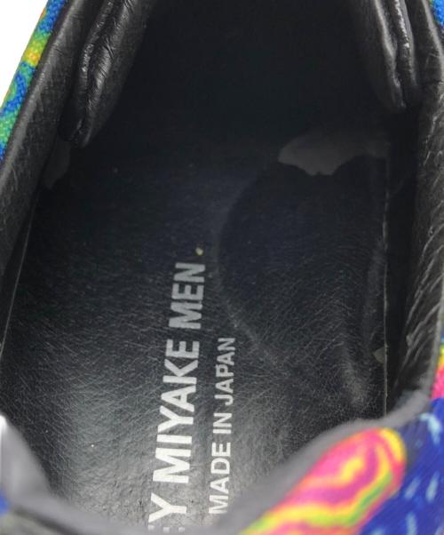 ISSEY MIYAKE MEN（イッセイミヤケメン）ISSEY MIYAKE MEN (イッセイミヤケメン) レザーキャンバススニーカー ブラック×マルチカラー サイズ:SIZE 40の古着・服飾アイテム