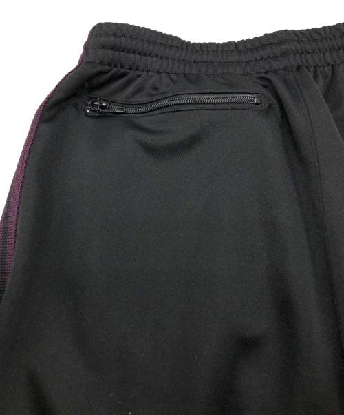 Needles（ニードルズ）Needles (ニードルズ) FREAK'S STORE (フリークスストア) 別注ヒザデルトラックパンツ ブラック×パープル サイズ:SIZE Sの古着・服飾アイテム