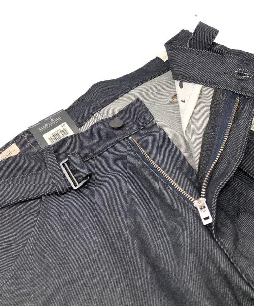LEVI'S PReMIUM（リーバイス プレミアム）LEVI'S PReMIUM (リーバイス プレミアム) EDIFICE (エディフィス) 別注 TWISTED BELTED デニムパンツ インディゴ サイズ:W30 未使用品の古着・服飾アイテム