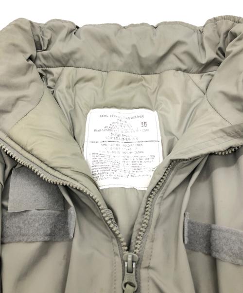 US ARMY（ユーエスアーミー）US ARMY (ユーエスアーミー) ECWCS LEVEL7 プリマロフトパーカー グリーン サイズ:SIZE Mの古着・服飾アイテム