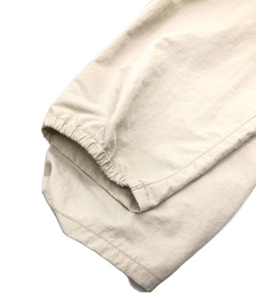 Barbour（バブアー）Barbour (バブアー) TRANSPORT ナイロンジャケット ベージュ サイズ:SIZE 440の古着・服飾アイテム