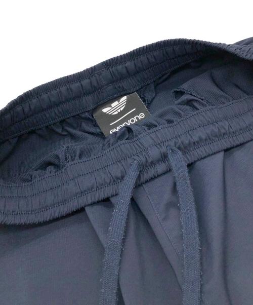 adidas（アディダス）adidas (アディダス) everyone (エブリワン) PANTS everyone コラボトラックパンツ ブルー サイズ:Lの古着・服飾アイテム