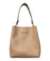 COACH（コーチ）の古着「Small Town Bucket Bag」｜ベージュ