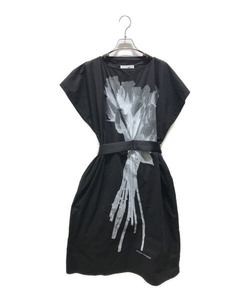 MM6 Maison Margiela（エムエムシックスメゾンマルジェラ）MM6 Maison Margiela (エムエムシックス メゾンマルジェラ) フラワープリントワンピース　S62CT0072 ブラック サイズ:38の古着・服飾アイテム