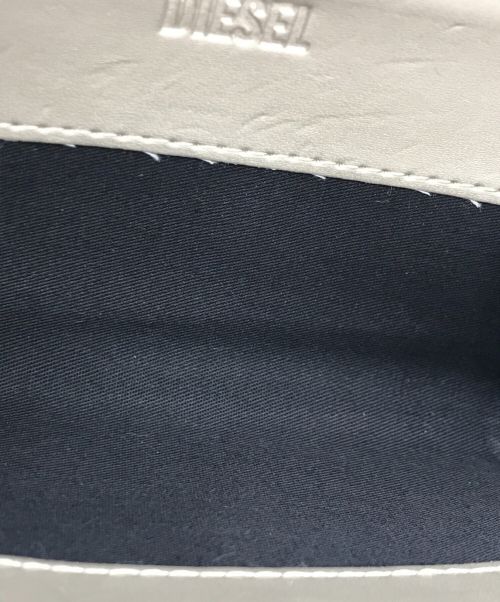 DIESEL（ディーゼル）DIESEL (ディーゼル) マルチキーケース ベージュの古着・服飾アイテム