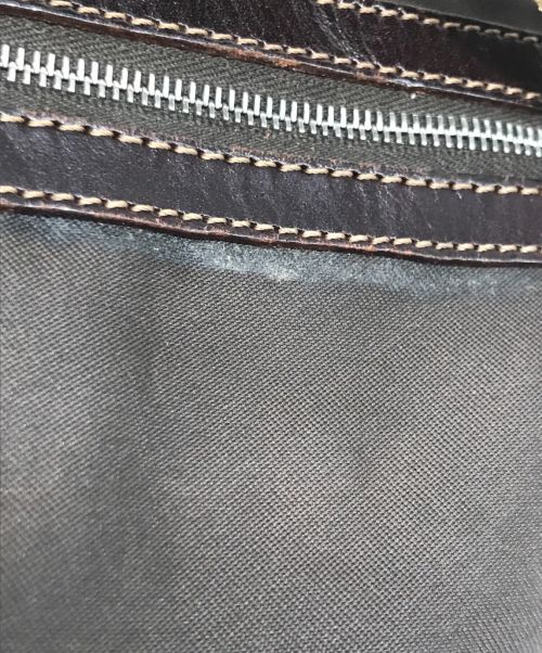 FENDI（フェンディ）FENDI (フェンディ) ショルダーバッグ ブラウンの古着・服飾アイテム